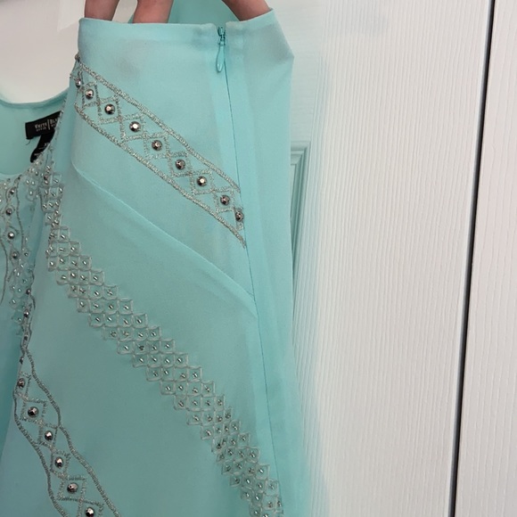 White House Black Market, XL, Turquoise DressyTank - Picture 5 of 9